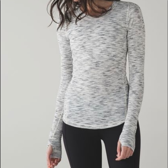lululemon athletica Tops - NWOT Lululemon 5 Mile Long Sleeve Size 4